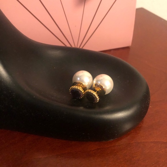 Amanda Rose pearl earrings, Velvet Collection - Picture 5 of 5